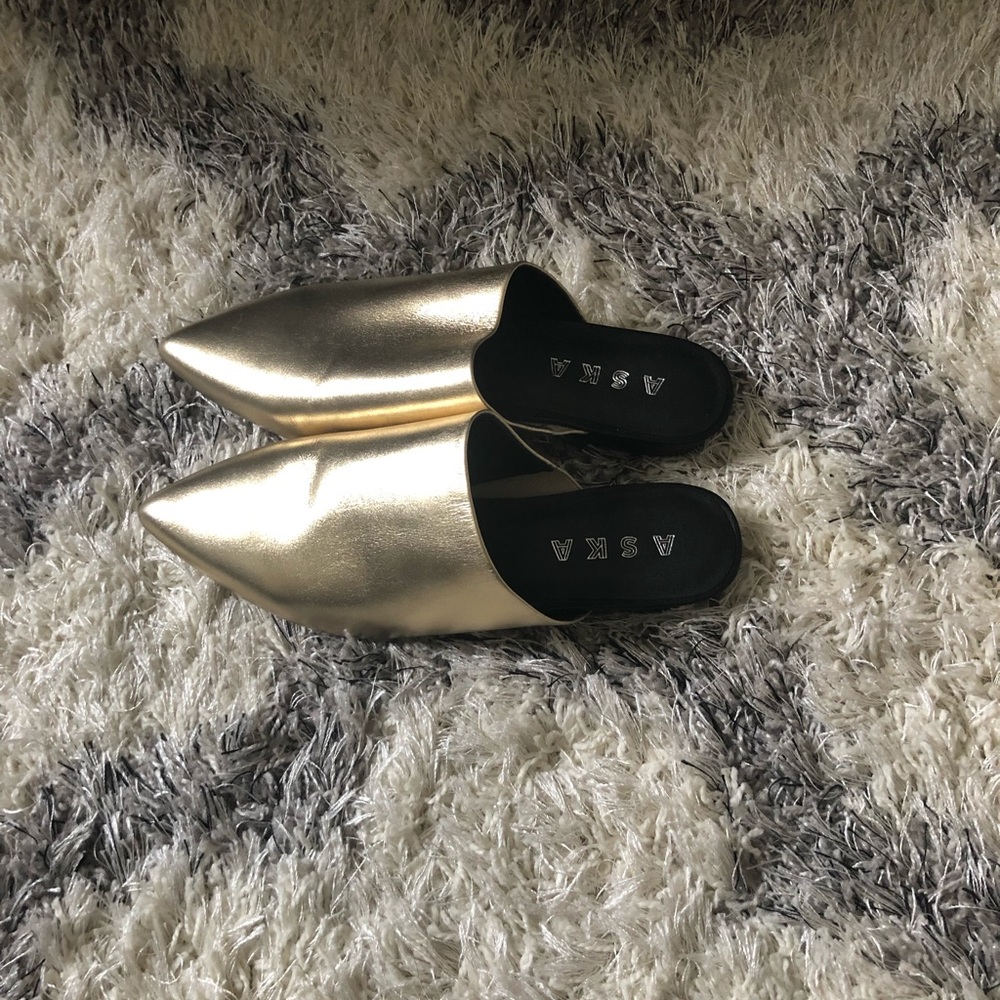 Aska gold mule